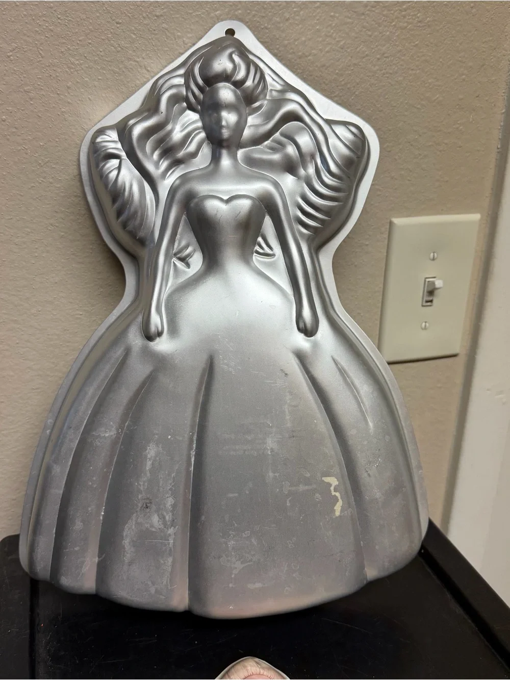 Vintage 1992 Barbie Wilton Cake Pan